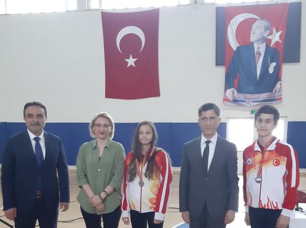 WUS-HU SANDA Türkiye Şampiyonu Öğrencilerimizin Madalya Töreni